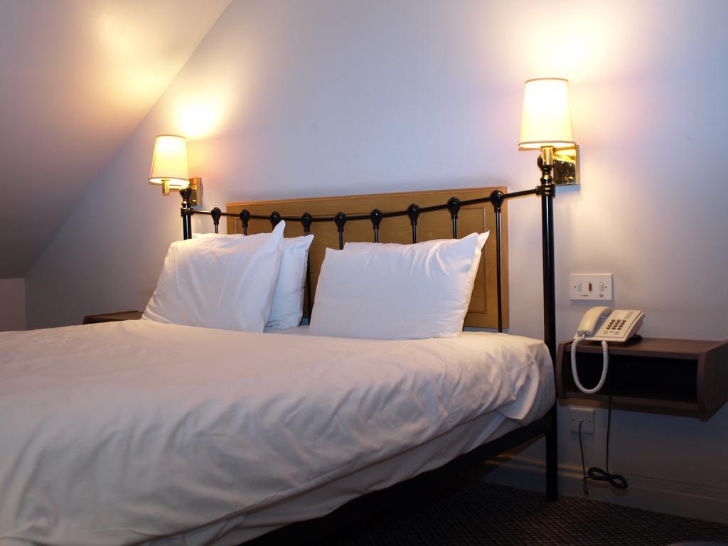 247Hotel.Com Олдхам Экстерьер фото